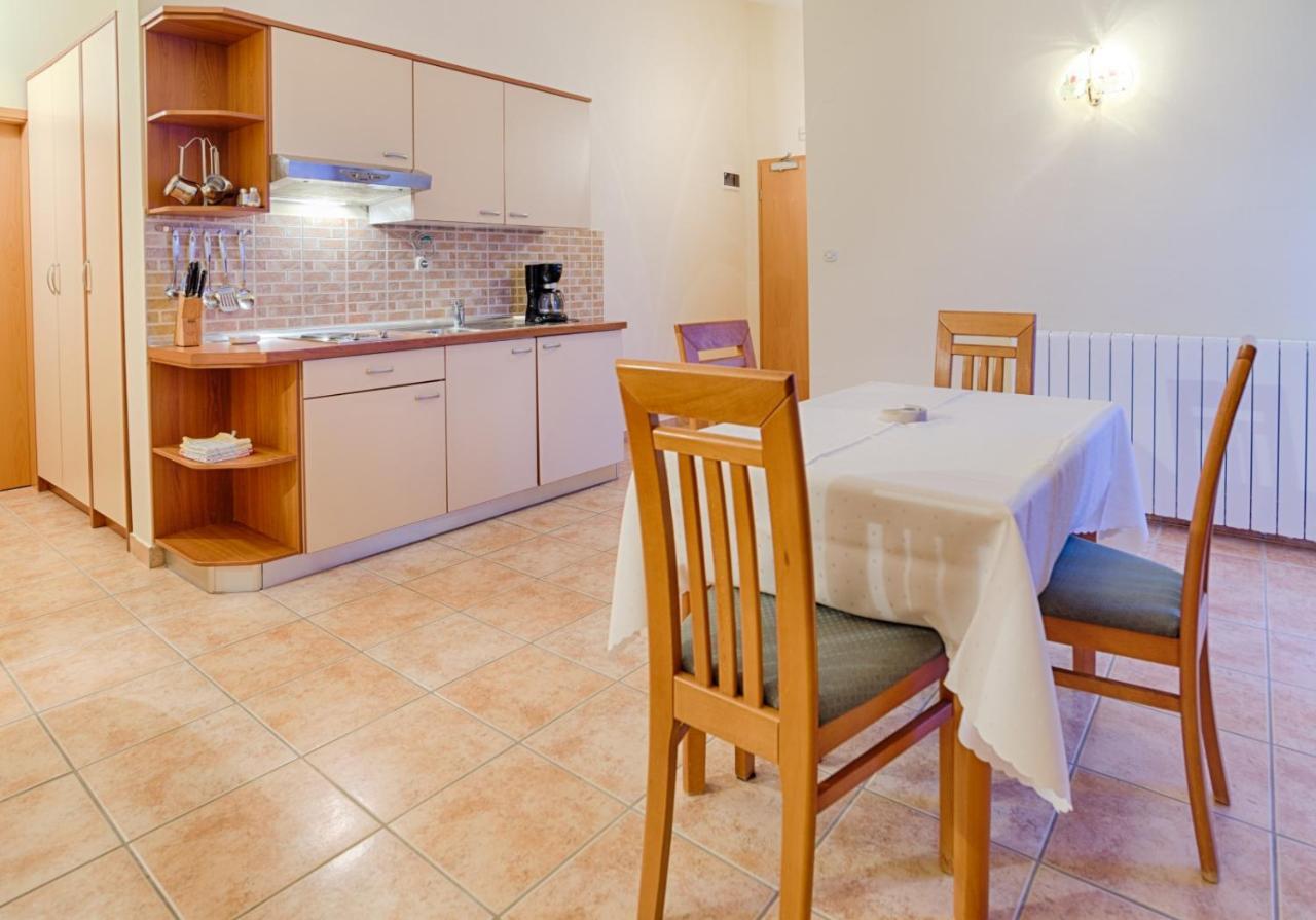 Arka Apartament Stara Novalja Zewnętrze zdjęcie